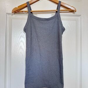 Gray Fitted Sleeveless Scoop Neck Tank Top